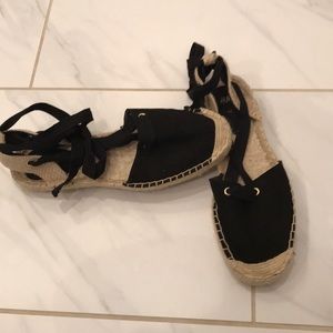 H&M Black tie Espradilles Like New 9
